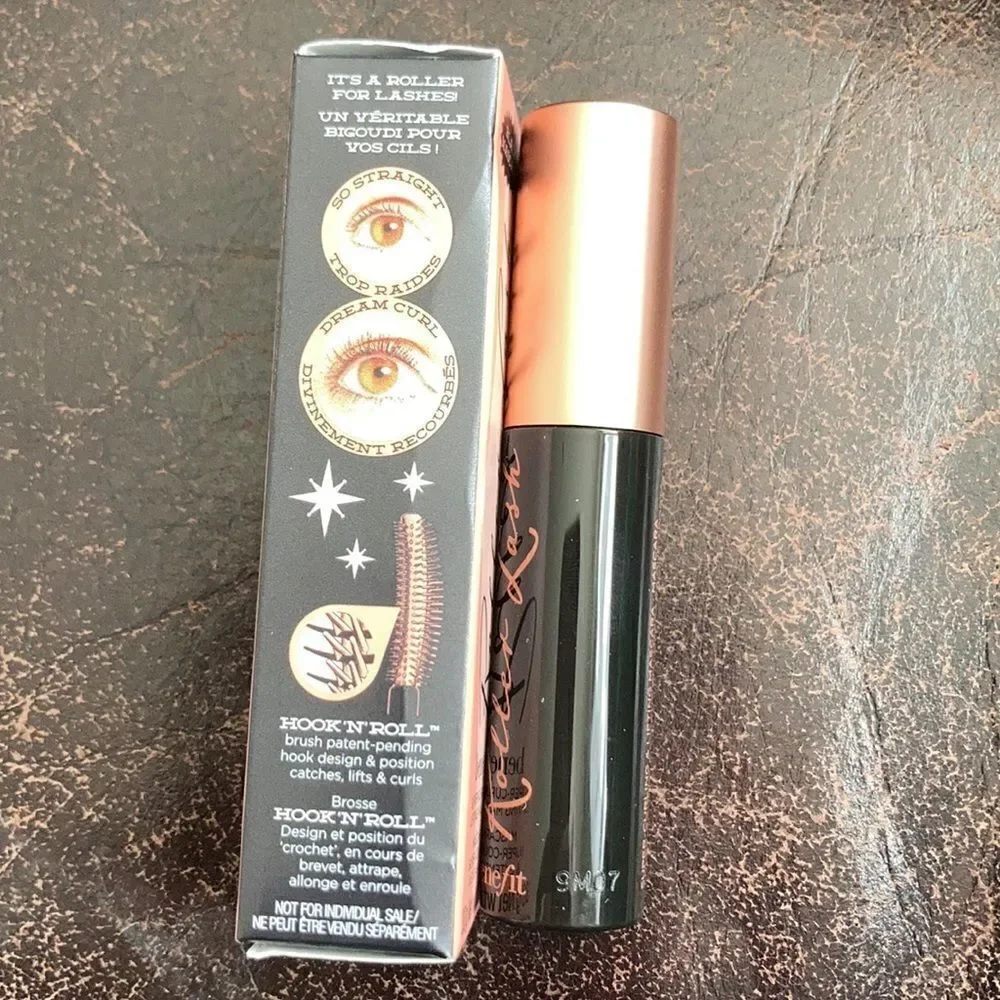 Host Pic🥰Benefit Roller Lash Black Mascara - Picture 3 of 8